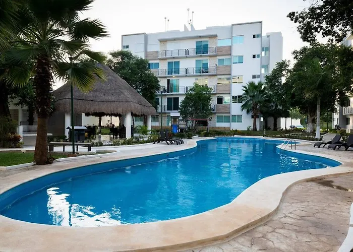 Depa Familiar Pb 6pax Con Alberca Rodeado De Restaurantes Zona Segura * Playa del Carmen